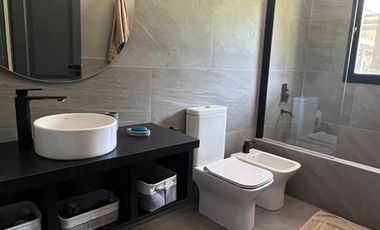 Venta Casa - Golf Club Argentino /  10 ambientes