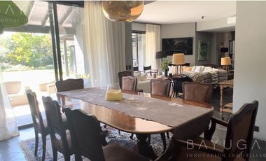 Venta Casa - Golf Club Argentino /  10 ambientes