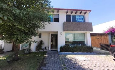 Casa en Renta, jardín, 3 recámaras, a 20 min. de CDMX
