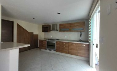 Casa en Renta, jardín, 3 recámaras, a 20 min. de CDMX