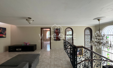 CASA EN VENTA EN AZALEAS BUGAMBILIAS, ZAPOPAN