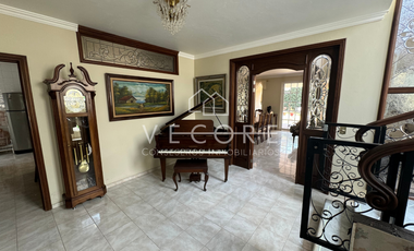 CASA EN VENTA EN AZALEAS BUGAMBILIAS, ZAPOPAN