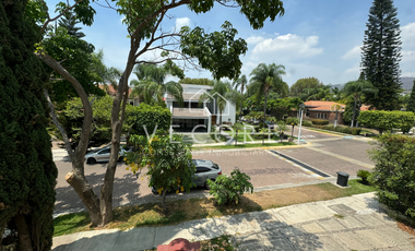 CASA EN VENTA EN AZALEAS BUGAMBILIAS, ZAPOPAN