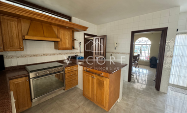 CASA EN VENTA EN AZALEAS BUGAMBILIAS, ZAPOPAN