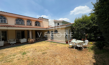 CASA EN VENTA EN AZALEAS BUGAMBILIAS, ZAPOPAN