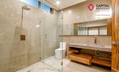 Casa en Venta en Zapopan Ayamonte de Lujo con Alberca y Jardín