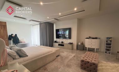 Casa en Venta en Zapopan Ayamonte de Lujo con Alberca y Jardín