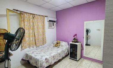 Casa en  Carlos Gardel, Colonia Avellaneda