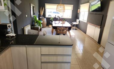 Venta casa 3 Dorm en B° Elementos   Pileta, Neuquen