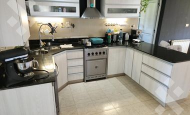 Venta casa 3 Dorm en B° Elementos   Pileta, Neuquen