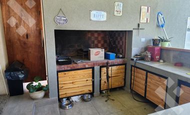 Venta casa 3 Dorm en B° Elementos   Pileta, Neuquen
