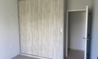 Casa de 3 dormitorios en alquiler en La Castilla Club de Campo