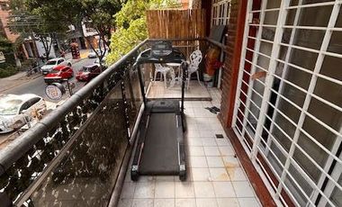 Departamento en  venta de 2 ambientes con cochera lomitas