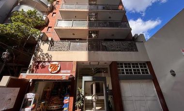 Departamento en  venta de 2 ambientes con cochera lomitas
