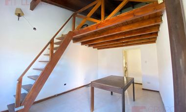 Departamento en venta con 2 dormitorios, planta baja con patio.
