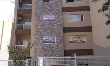 OPORTUNIDAD DEPTO 2 AMB. CON COCHERA