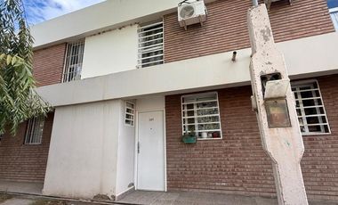 Venta Duplex 2 Dorm c/cochera ,Chacabuco al 500 , Centenario , Neuquen