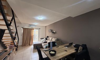 Venta Duplex 2 Dorm c/cochera ,Chacabuco al 500 , Centenario , Neuquen