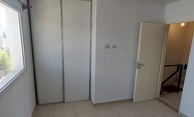 Venta Duplex 2 Dorm c/cochera ,Chacabuco al 500 , Centenario , Neuquen