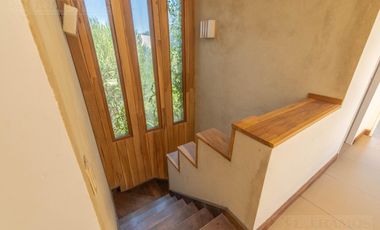 Casa  en venta y alquiler  en Los Sauces