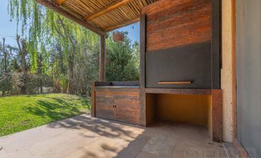 Casa  en venta y alquiler  en Los Sauces