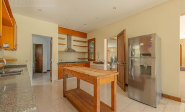 Casa  en venta y alquiler  en Los Sauces