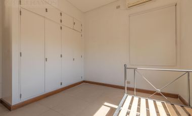 Casa  en venta y alquiler  en Los Sauces