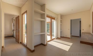 Casa  en venta y alquiler  en Los Sauces