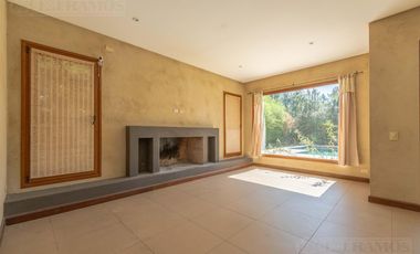 Casa  en venta y alquiler  en Los Sauces