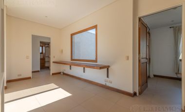 Casa  en venta y alquiler  en Los Sauces