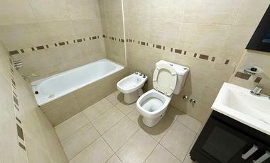 Alquiler departamento 2 ambientes con balcón en Morón