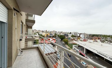 Alquiler departamento 2 ambientes con balcón en Morón