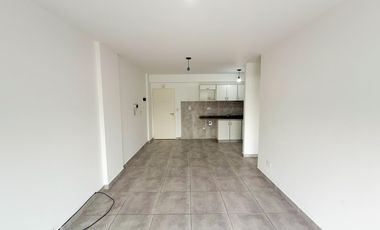 Alquiler departamento 2 ambientes con balcón en Morón