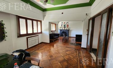 Venta PH 5 ambientes con terraza en Lanús