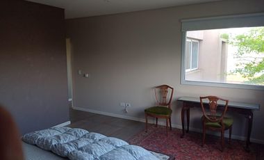 Casa en Venta en Barrio Santa Guadalupe con vista a fondo verde