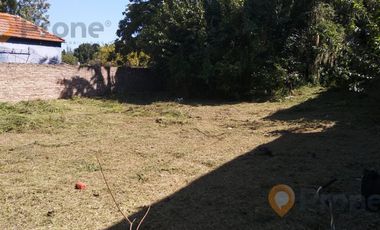 Terreno de 1020 m2 en barrio la Florida