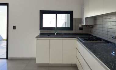 DOCTA Duplex en VENTA 2 Dormitorios 2 Baños