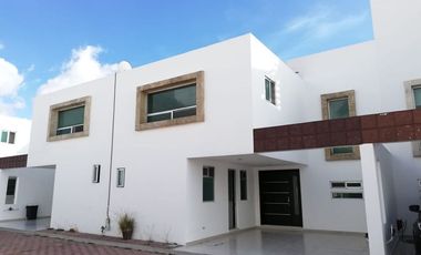 CASA EN RENTA EN CAMINO REAL