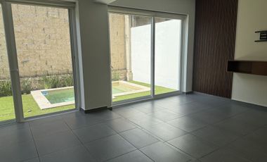 Venta  Casa en Privada Altozano