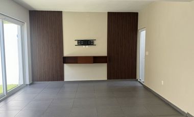 Venta  Casa en Privada Altozano