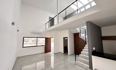 CASA EN VENTA EN CONKAL