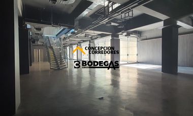 LOCAL COMERCIAL 535M2 VITACURA SECTOR PLAZA RAUL DEVES