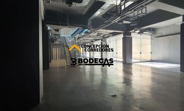 LOCAL COMERCIAL 535M2 VITACURA SECTOR PLAZA RAUL DEVES