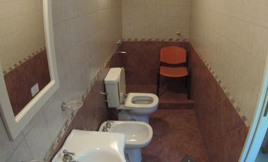 ALQUILER - Oficina 100m2- Apto Profesional- Castelar Sur