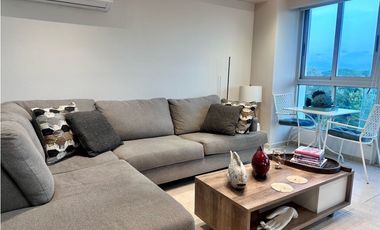 Alquiler de apartamento amueblado en Coronado