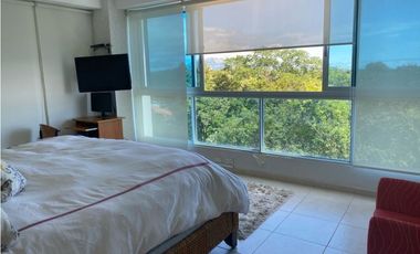 Se alquila apartamento de playa