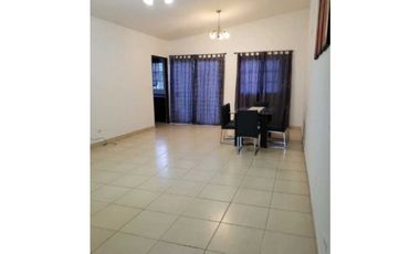 VENDO CASA EN LA CHORRERA ALTOS DEL CAMPO 3R