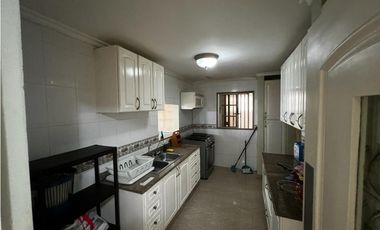 CORONA GARDENS - 224M2 - BETANIA - K.A