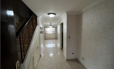 CORONA GARDENS - 224M2 - BETANIA - K.A