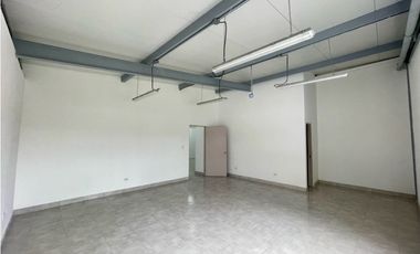 SE ALQUILA LOCAL / BODEGA EN LA PULIDA-RO ABAJO